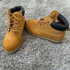Tan boots boys size 4